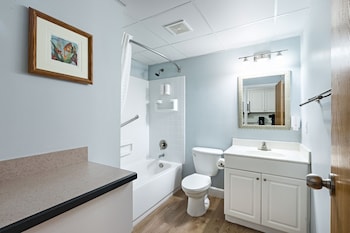 the atrium resort virginia beach by vacatia