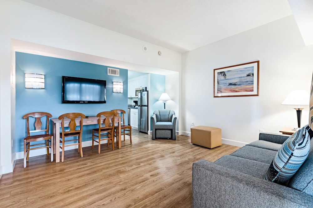 the atrium resort virginia beach by vacatia