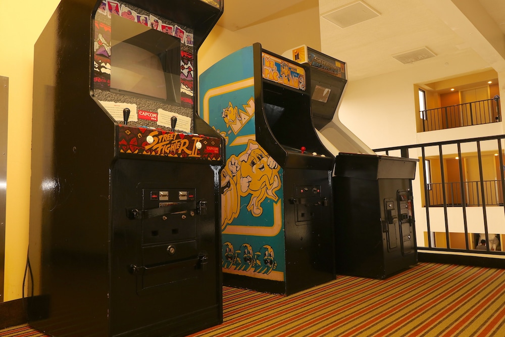 the atrium resort virginia beach by vacatia