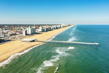 the atrium resort virginia beach by vacatia