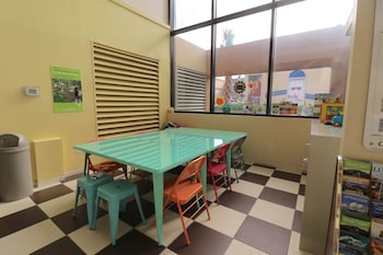 The Atrium Resort, Virginia Beach By Vacatia,Norfolk - Virginia Beach>>Virginia Beach,4 star