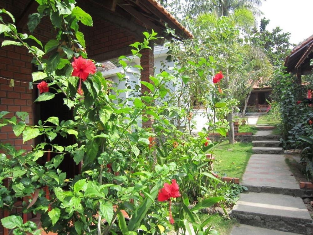 phu quoc kim bungalow on the beach