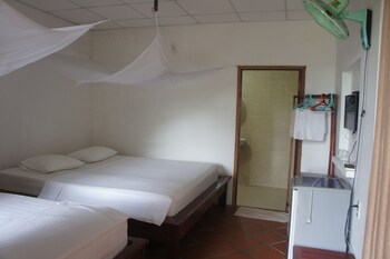 phu quoc kim bungalow on the beach