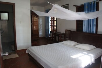 phu quoc kim bungalow on the beach