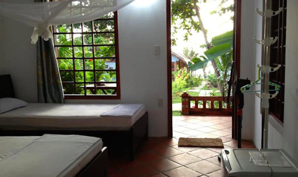 phu quoc kim bungalow on the beach