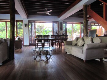 devos the private residence