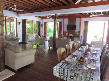 devos the private residence