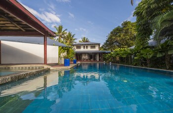 devos the private residence