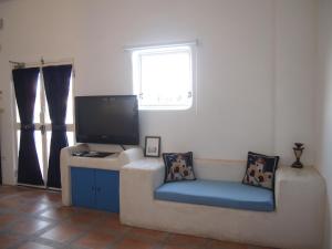 greek frontier villa