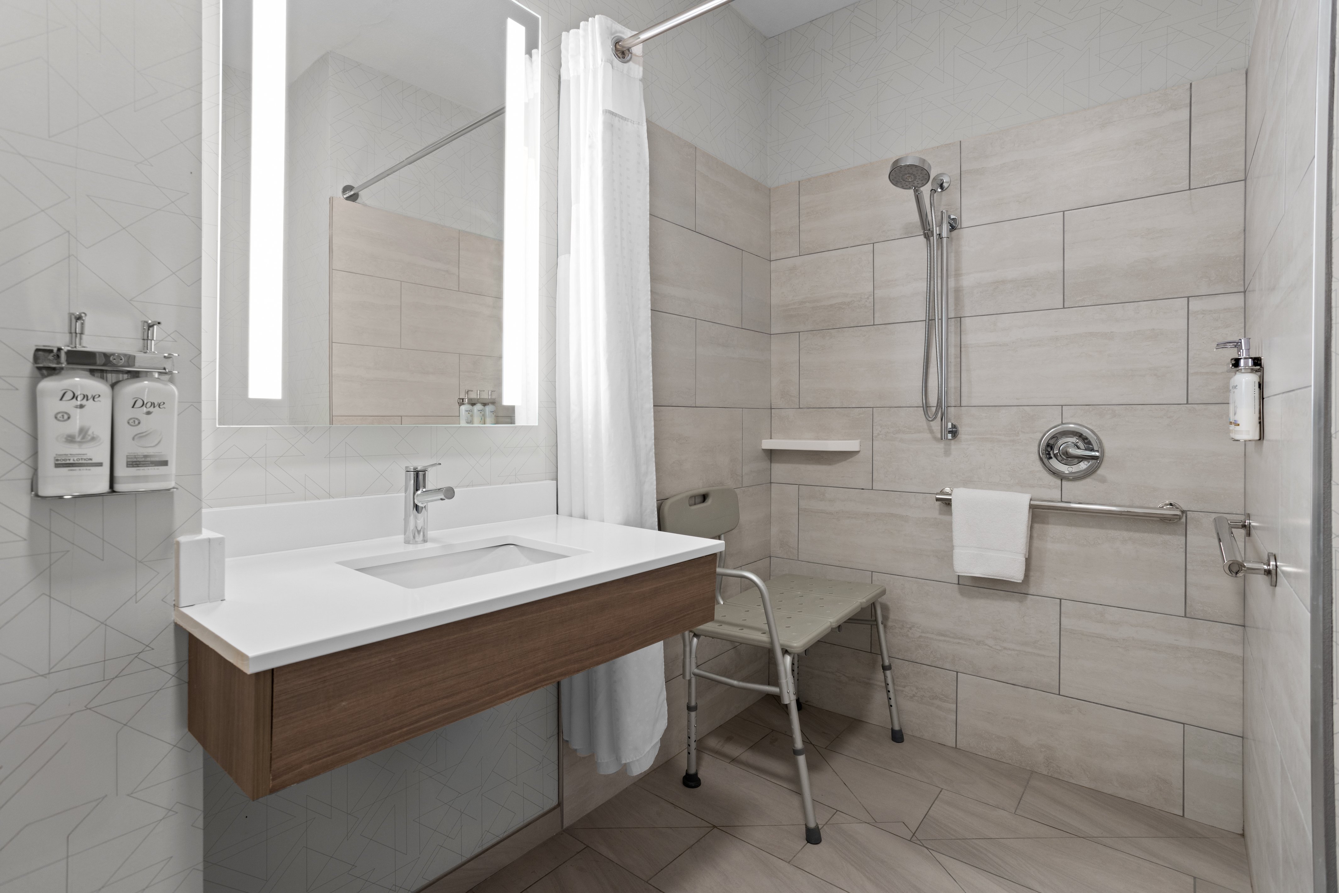 holiday inn express syracuse fairgrounds by ihg
