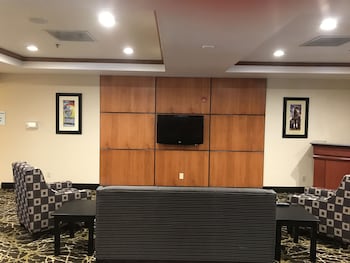 Holiday Inn Express Syracuse Fairgrounds By Ihg,Lakeland>>Camillus,3 star
