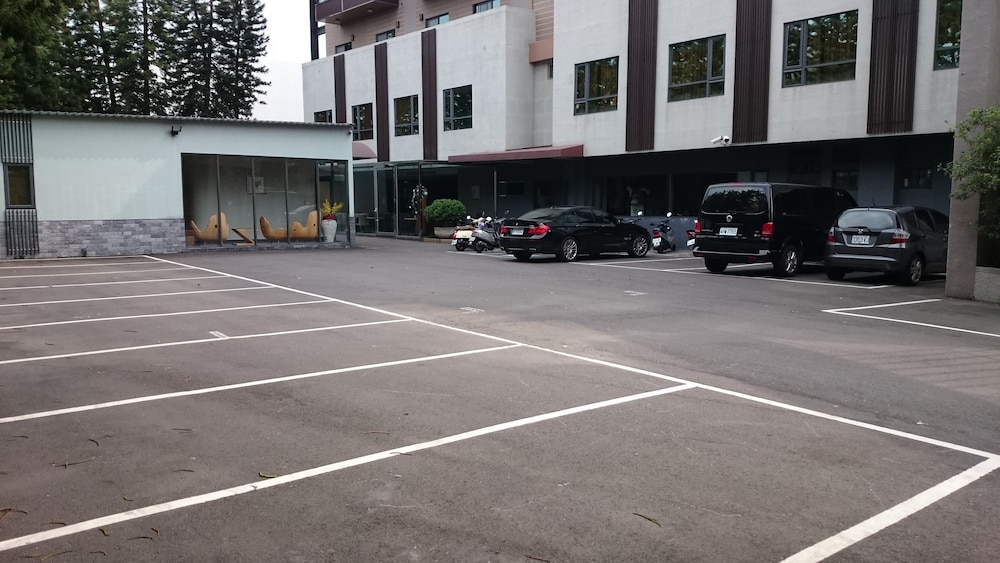 e sun villa hotel and resort