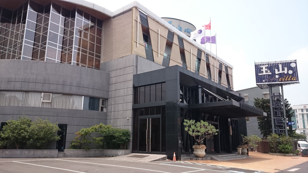 E. Sun Villa Hotel & Resort,Near Jia-Le-Fu Tourism Night Market,3 star