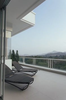 the peak residence