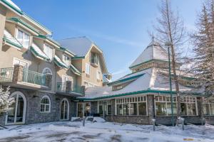 pocaterra inn and waterslide