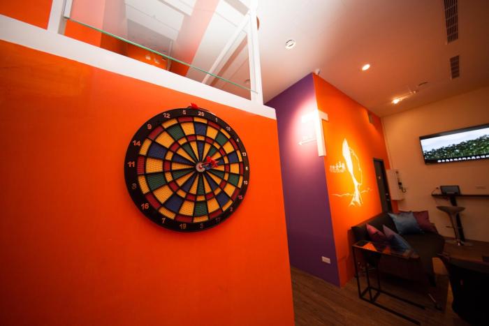 sleepbox hotel ximen