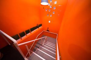 sleepbox hotel ximen