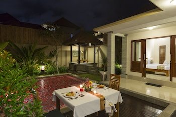 kubal villa and living seminyak