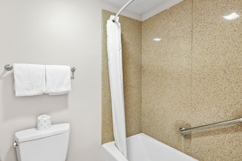 vagabond inn whittier