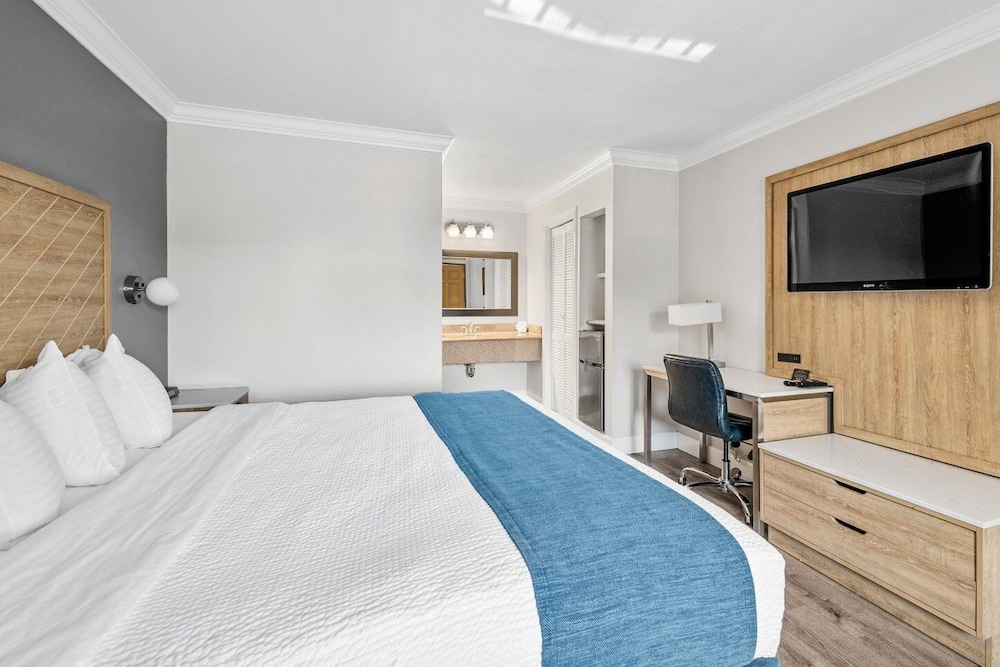 vagabond inn whittier