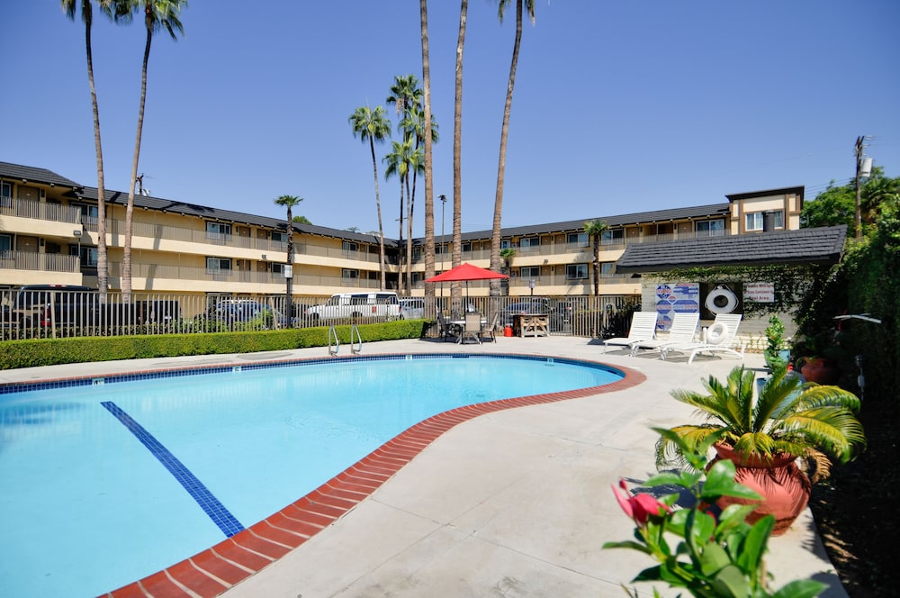 Vagabond Inn Whittier,Los Angeles County>>Los Angeles,2 star