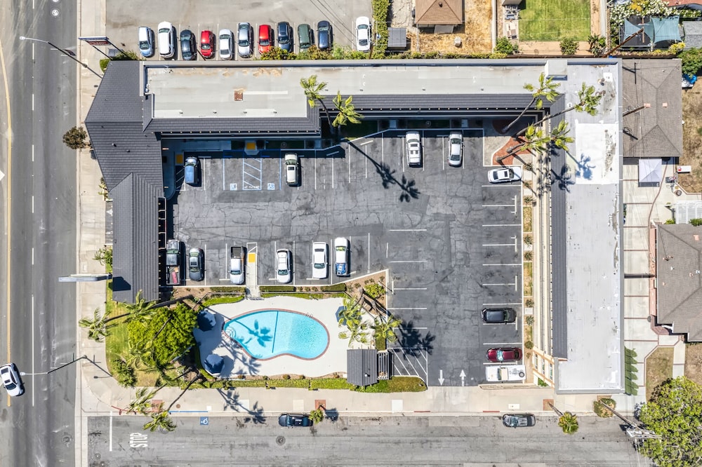 vagabond inn whittier