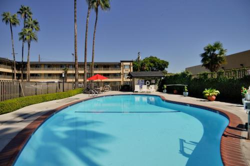 vagabond inn whittier