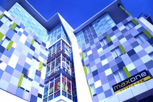 1o1 urban jakarta glodok kota tua