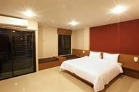 the plubpla serviced apartment