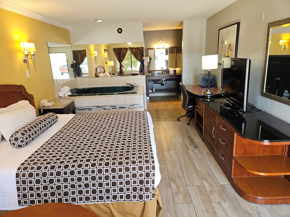 fullerton inn near medieval times