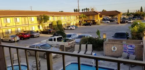 Fullerton Inn - Near Medieval Times,Fullerton>>Anaheim,2 star