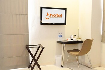 j hotel bandara soekarno hatta