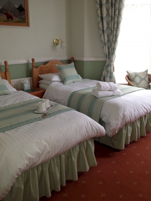 edgcumbe guest house adults only