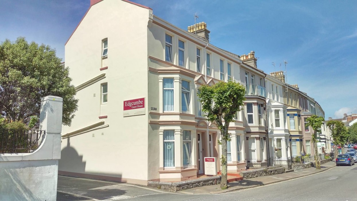 edgcumbe guest house adults only