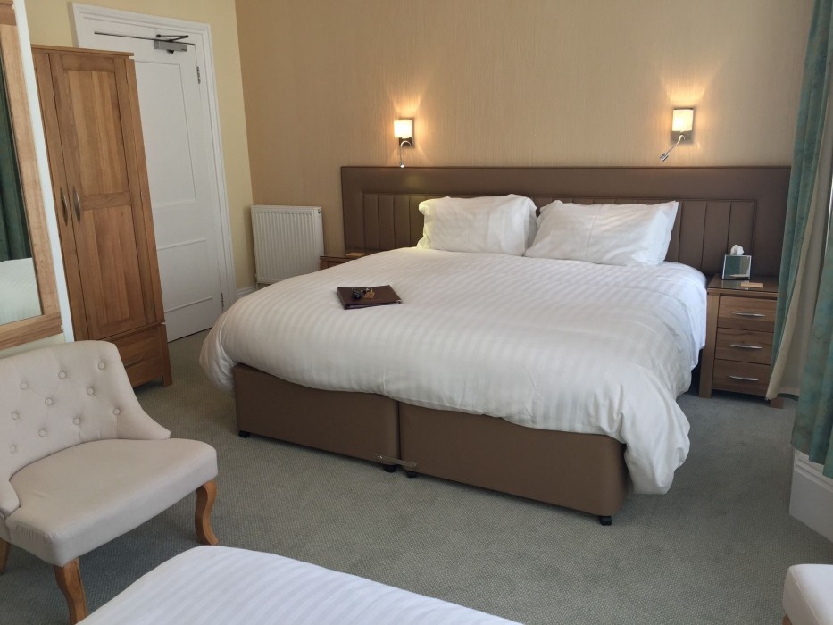 edgcumbe guest house adults only