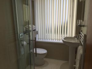 edgcumbe guest house adults only