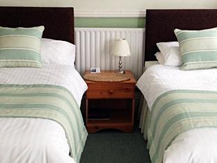 edgcumbe guest house adults only