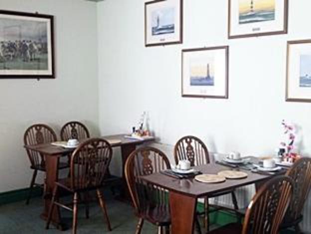 edgcumbe guest house adults only