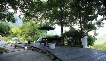 Gold Stone Crescent Moon Light,Keelung>>Jiufen,4 star