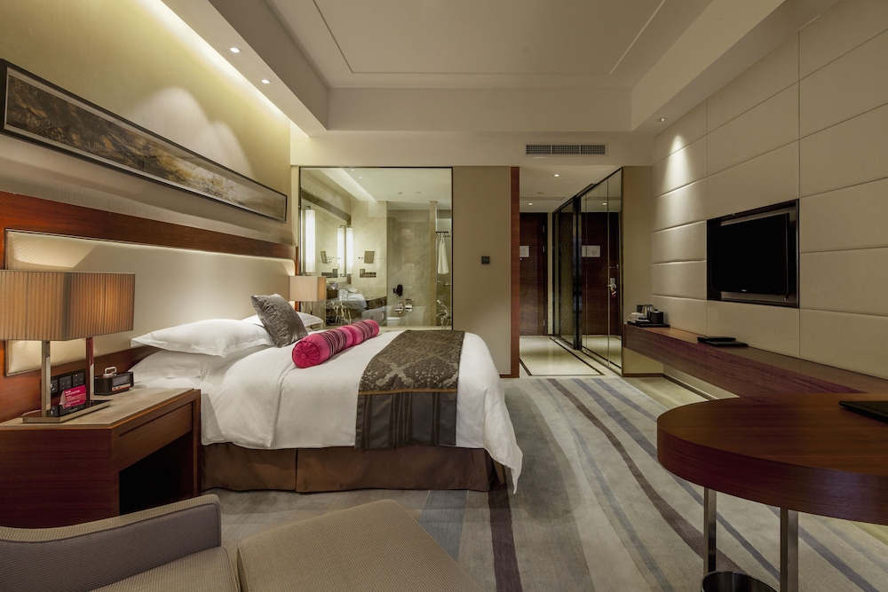 crowne plaza wuxi taihu by ihg