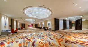 Crowne Plaza Wuxi Taihu, An Ihg Hotel,Wuxi>>Suzhou,4 star