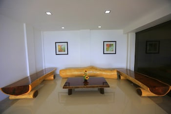 subic bay peninsular hotel