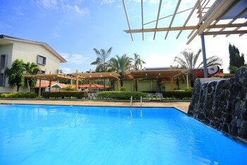 subic bay peninsular hotel