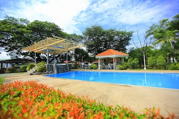subic bay peninsular hotel