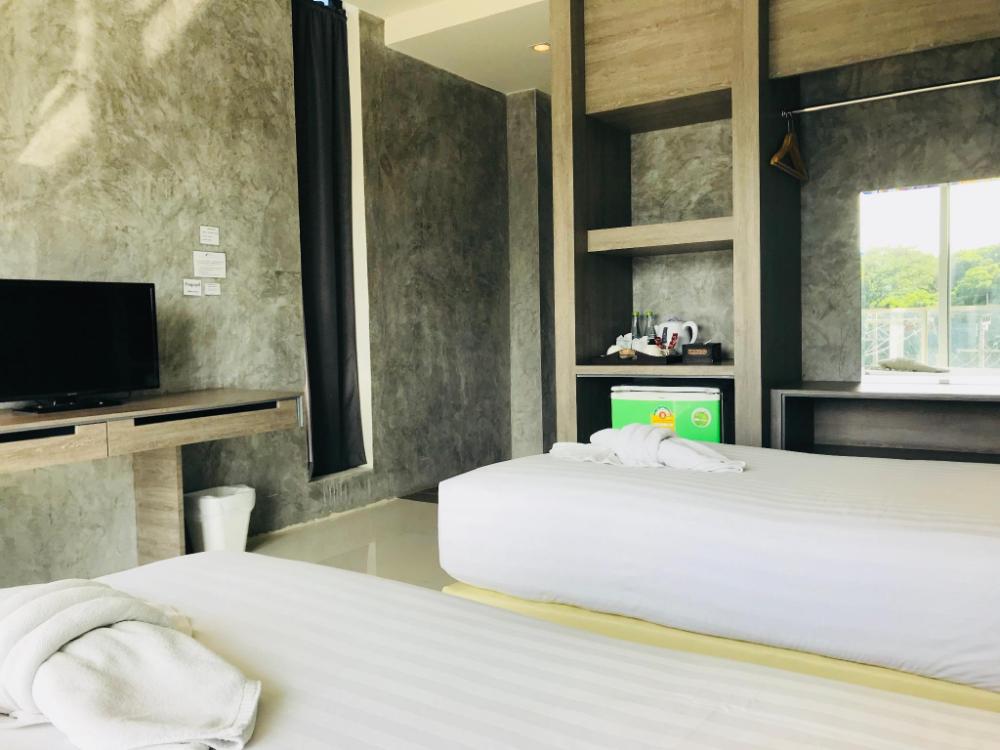 the peak boutique hotel