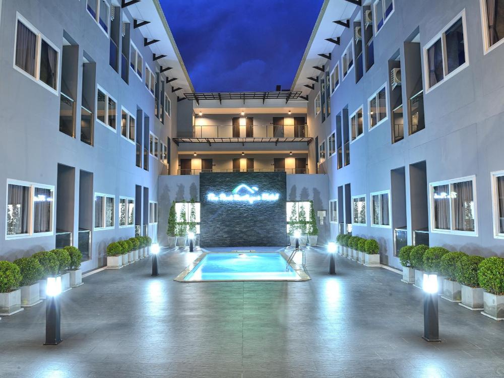 the peak boutique hotel