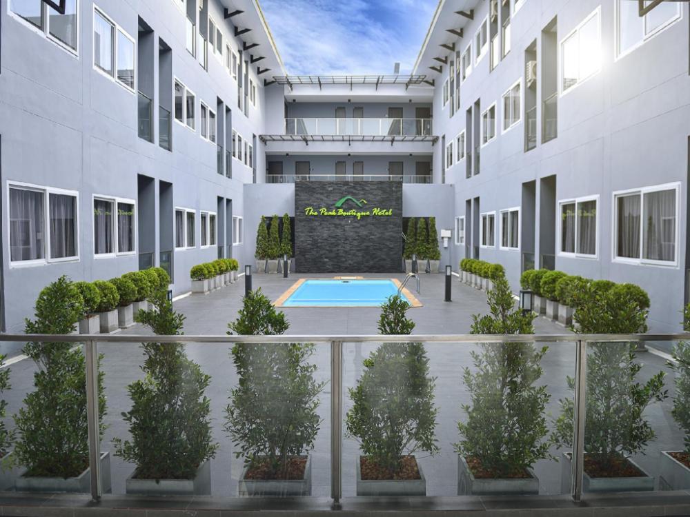 the peak boutique hotel