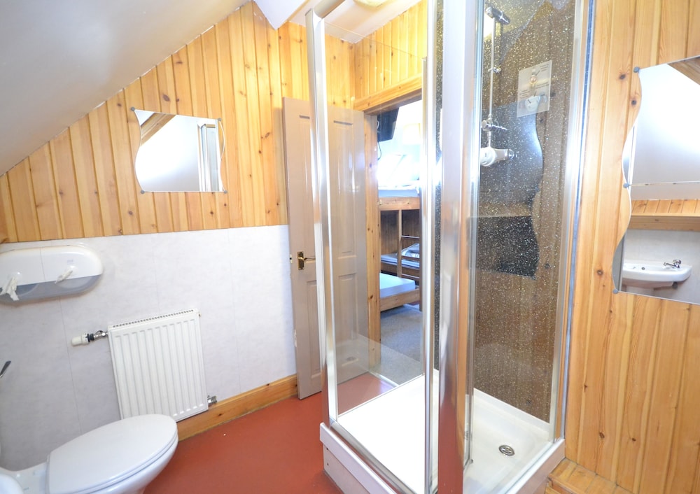 blackwater hostel and campsite