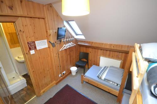Blackwater Hostel And Campsite,Spean Bridge>>Kinlochleven,2 star