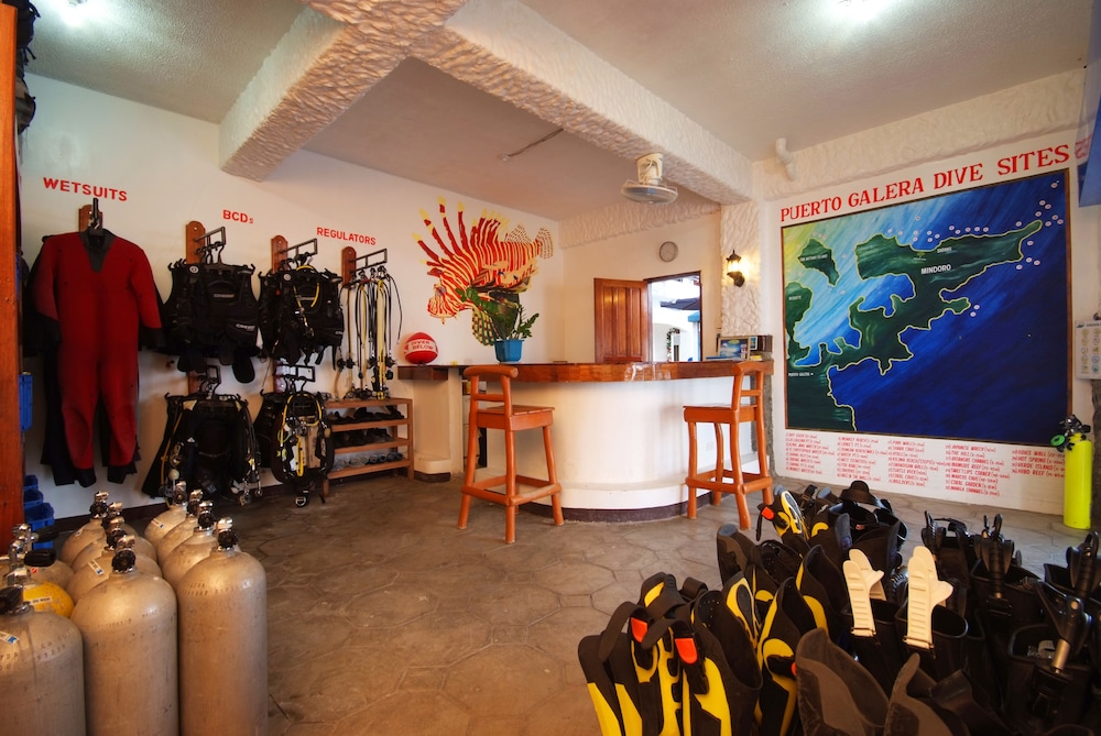 angelyns dive resort